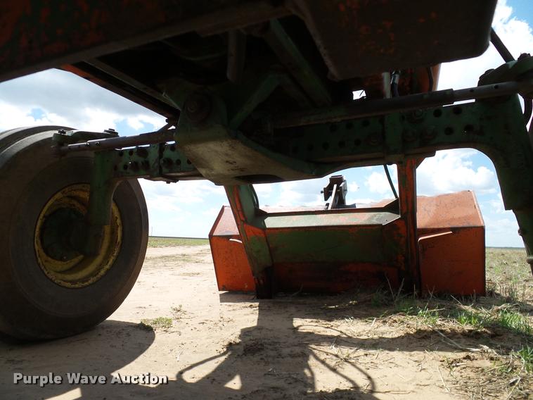 image for item DL9043 1981 John Deere 4640 tractor