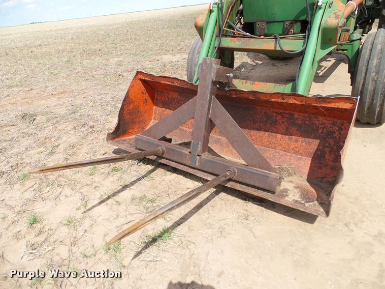 image for item DL9043 1981 John Deere 4640 tractor