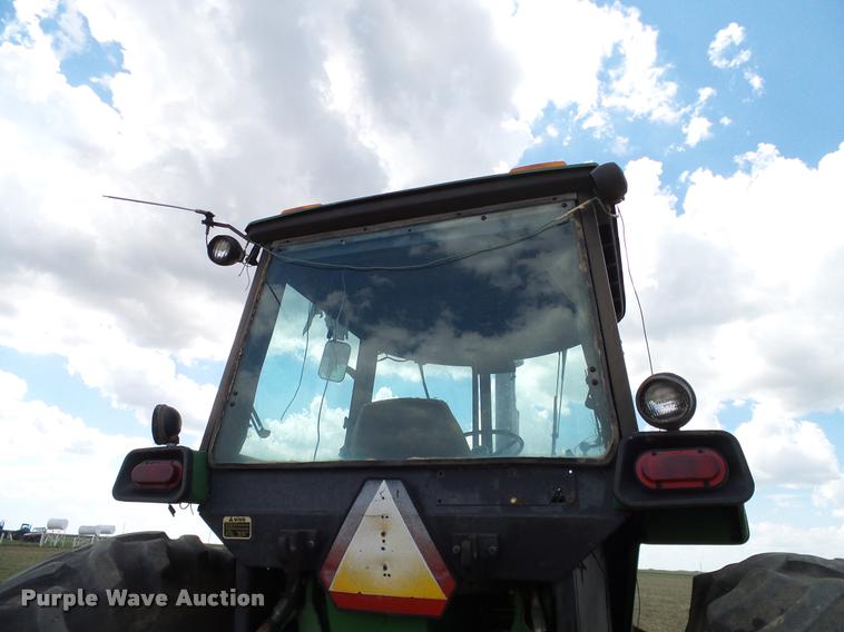 image for item DL9043 1981 John Deere 4640 tractor