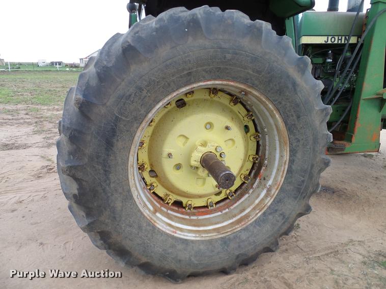 image for item DL9043 1981 John Deere 4640 tractor