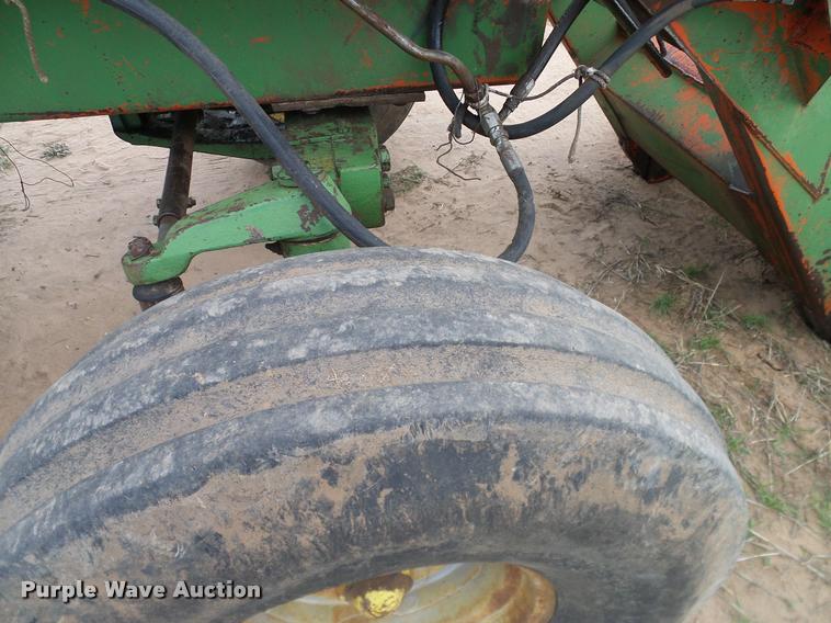 image for item DL9043 1981 John Deere 4640 tractor