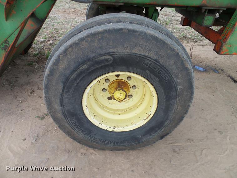 image for item DL9043 1981 John Deere 4640 tractor