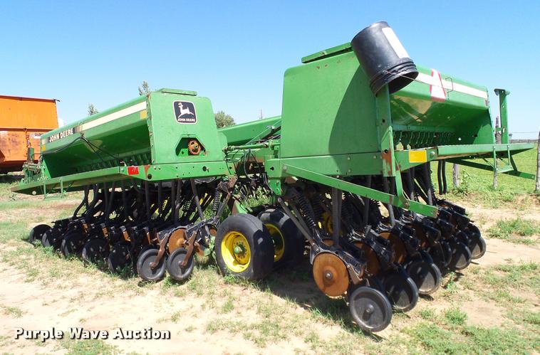 image for item DL9046 John Deere 455 grain drill