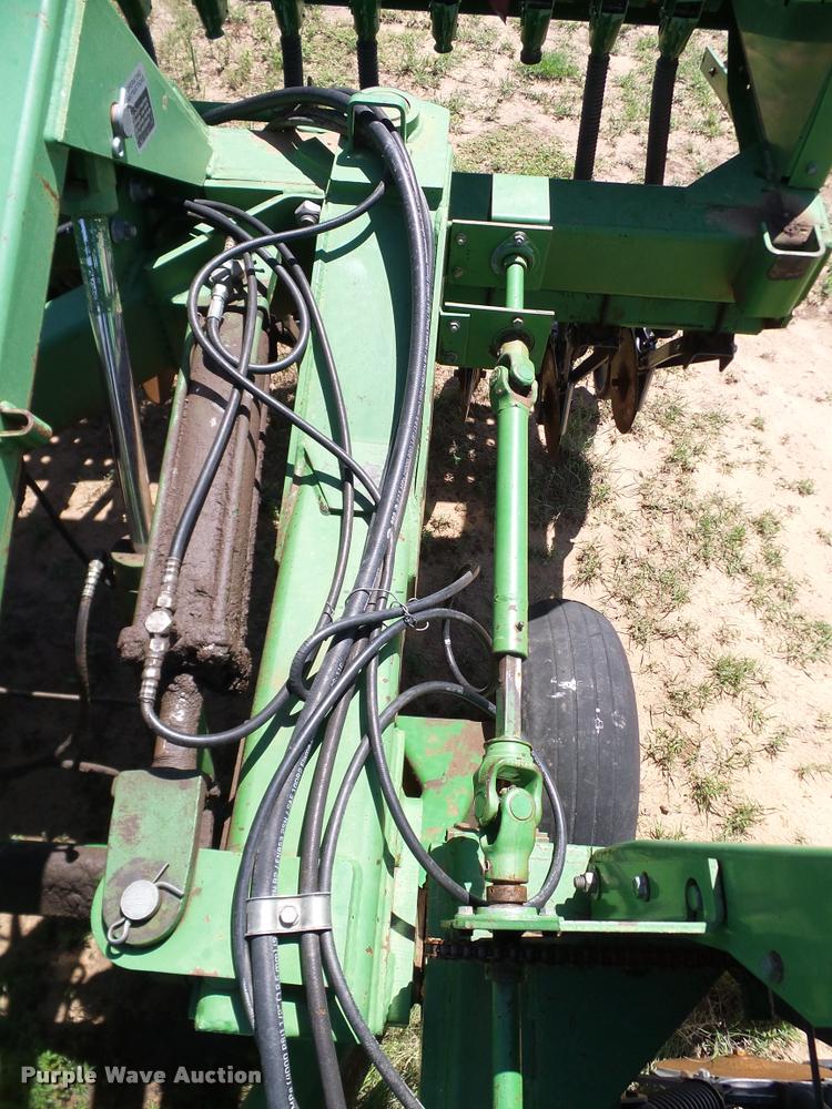 image for item DL9046 John Deere 455 grain drill