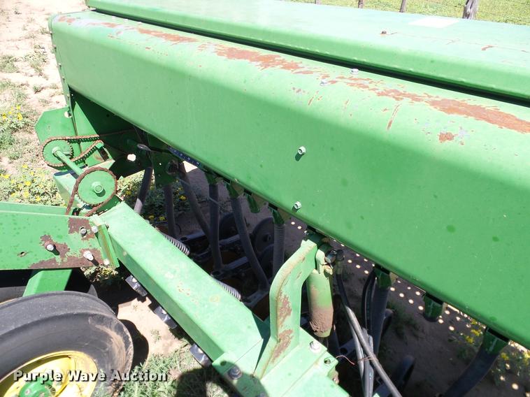 image for item DL9046 John Deere 455 grain drill