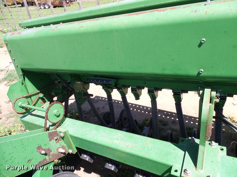 image for item DL9046 John Deere 455 grain drill