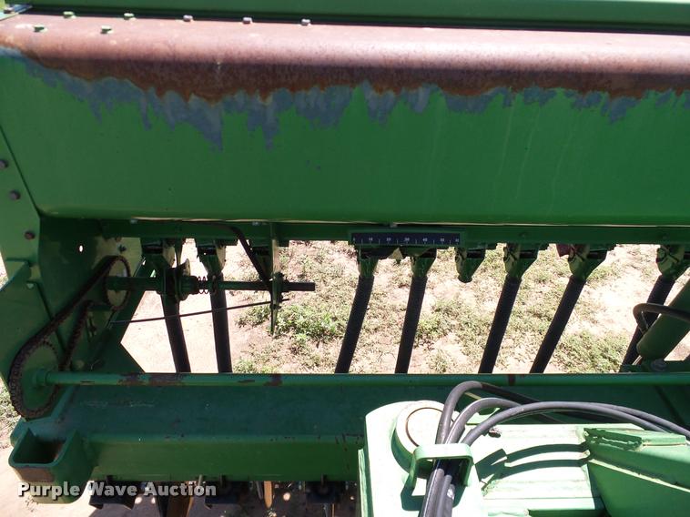 image for item DL9046 John Deere 455 grain drill