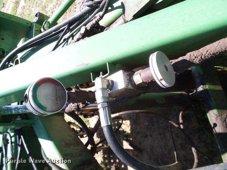 image for item DL9046 John Deere 455 grain drill