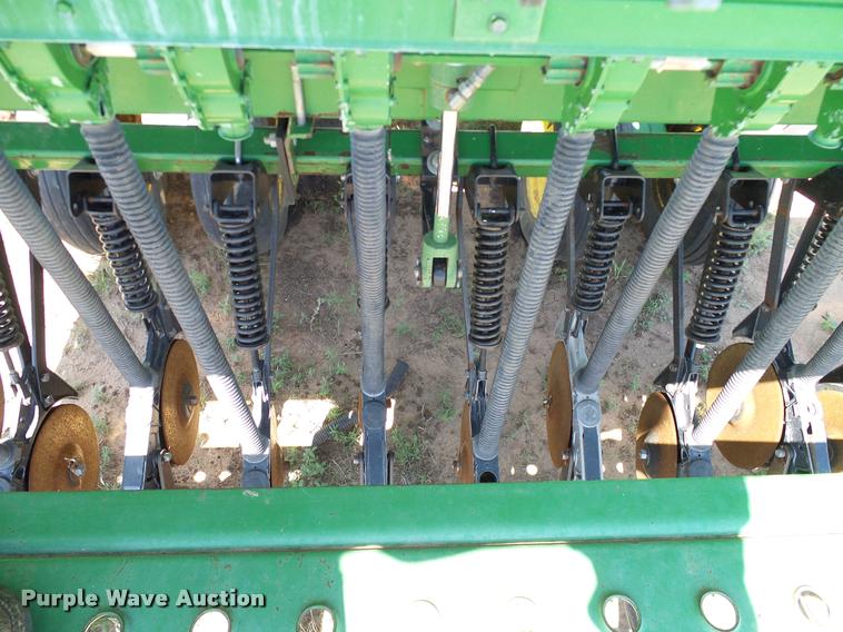 image for item DL9046 John Deere 455 grain drill