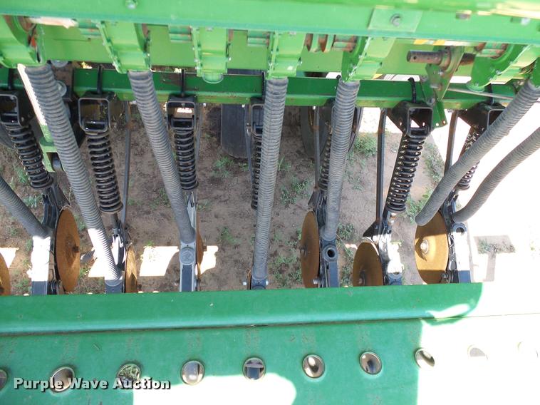 image for item DL9046 John Deere 455 grain drill