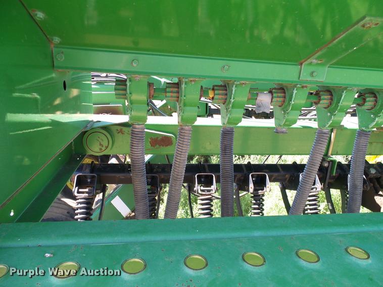 image for item DL9046 John Deere 455 grain drill