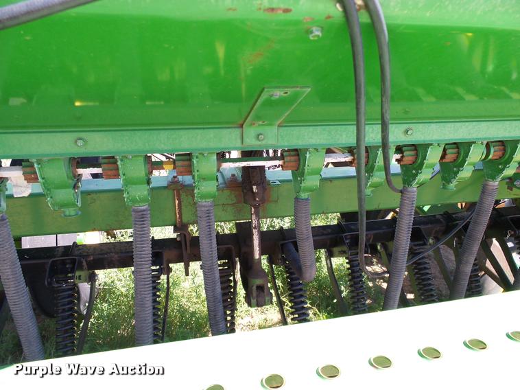 image for item DL9046 John Deere 455 grain drill