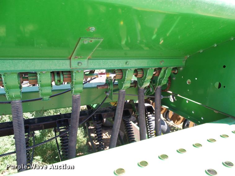 image for item DL9046 John Deere 455 grain drill