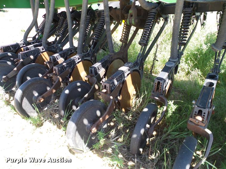 image for item DL9046 John Deere 455 grain drill