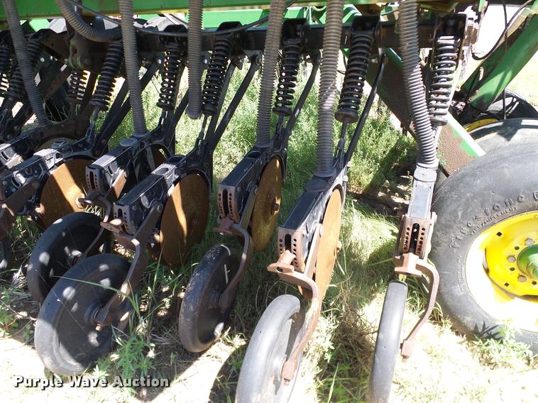 image for item DL9046 John Deere 455 grain drill