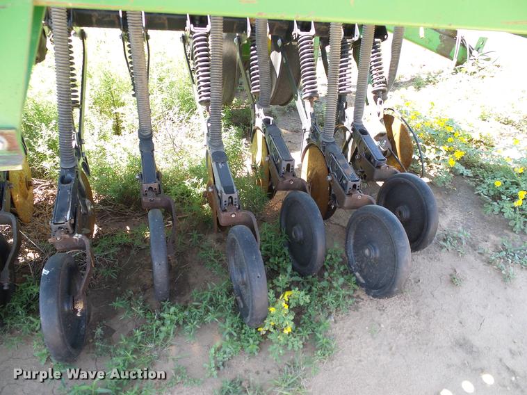 image for item DL9046 John Deere 455 grain drill