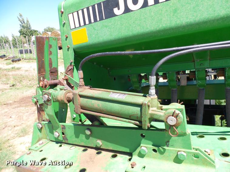 image for item DL9046 John Deere 455 grain drill