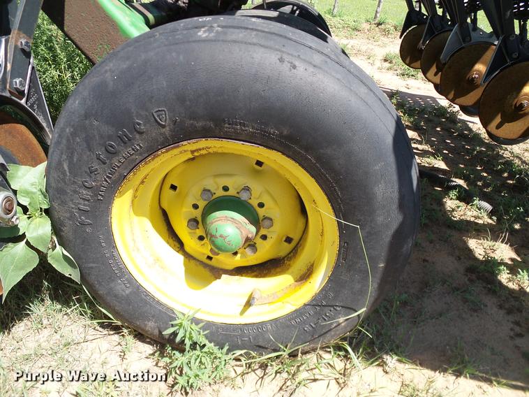 image for item DL9046 John Deere 455 grain drill