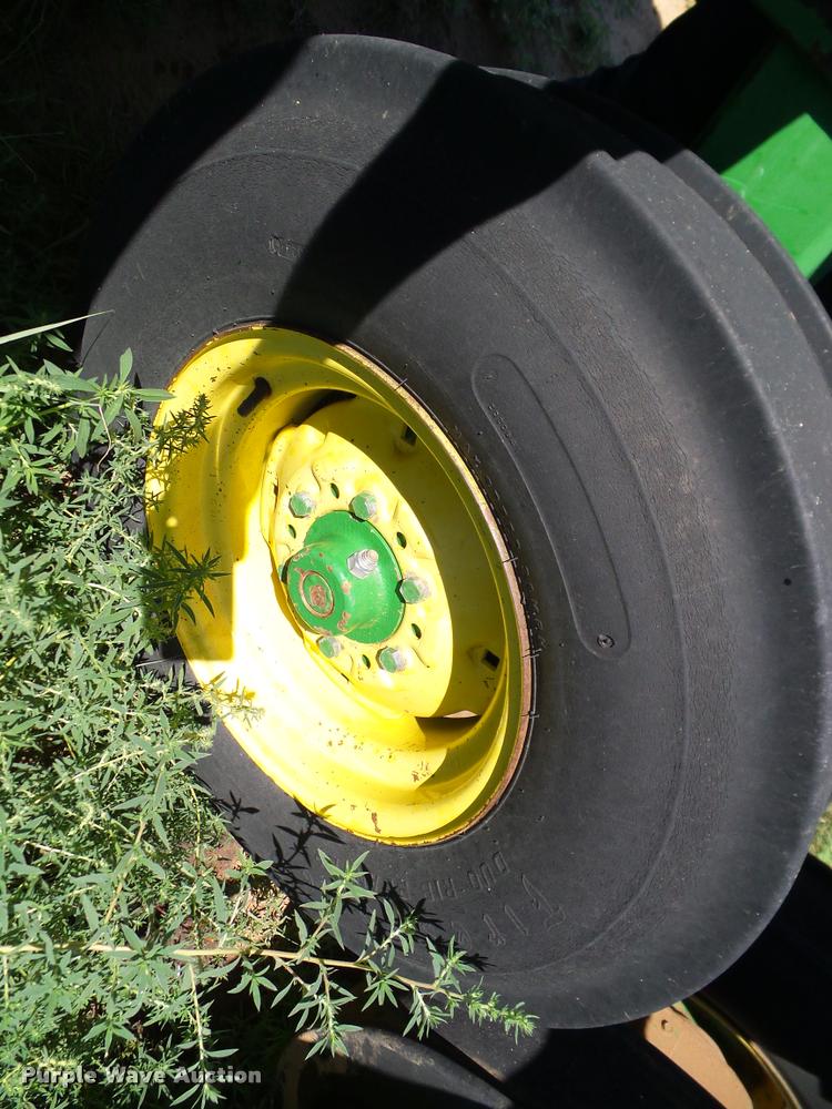 image for item DL9046 John Deere 455 grain drill