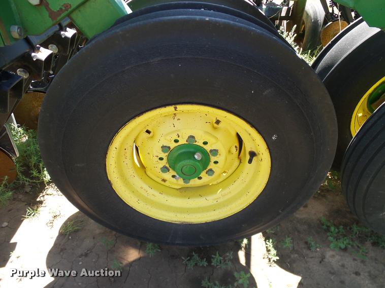 image for item DL9046 John Deere 455 grain drill