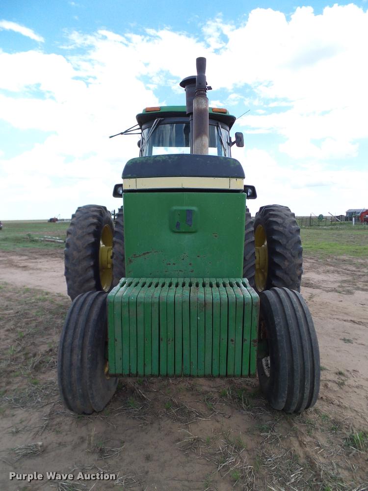 image for item DL9048 1981 John Deere 4840 tractor