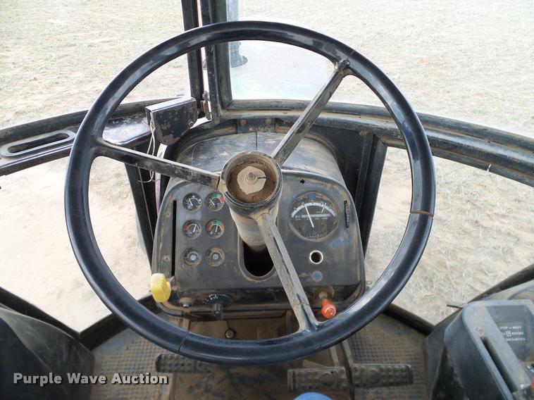 image for item DL9048 1981 John Deere 4840 tractor