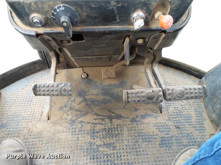 image for item DL9048 1981 John Deere 4840 tractor