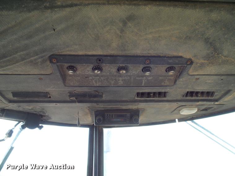 image for item DL9048 1981 John Deere 4840 tractor