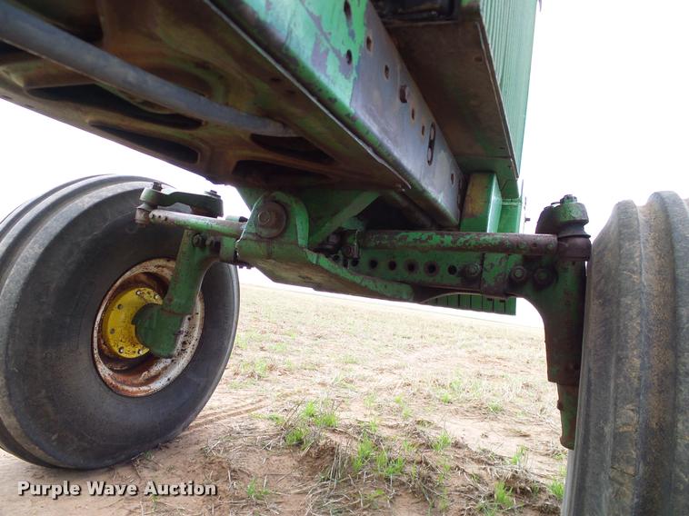 image for item DL9048 1981 John Deere 4840 tractor