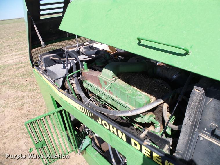 image for item DL9053 1991 John Deere 8960 4WD tractor