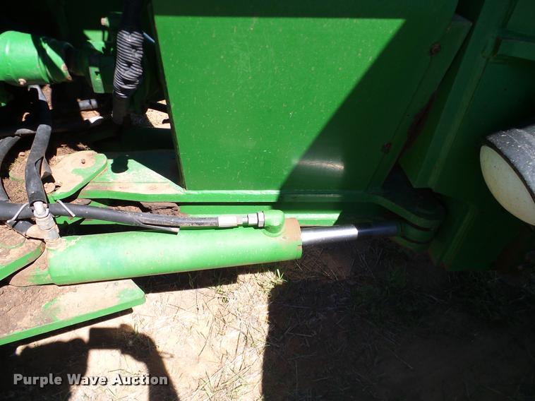 image for item DL9053 1991 John Deere 8960 4WD tractor