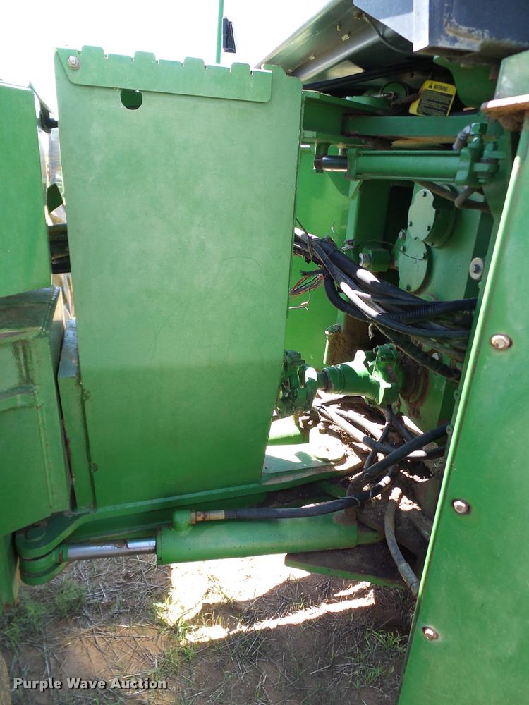 image for item DL9053 1991 John Deere 8960 4WD tractor