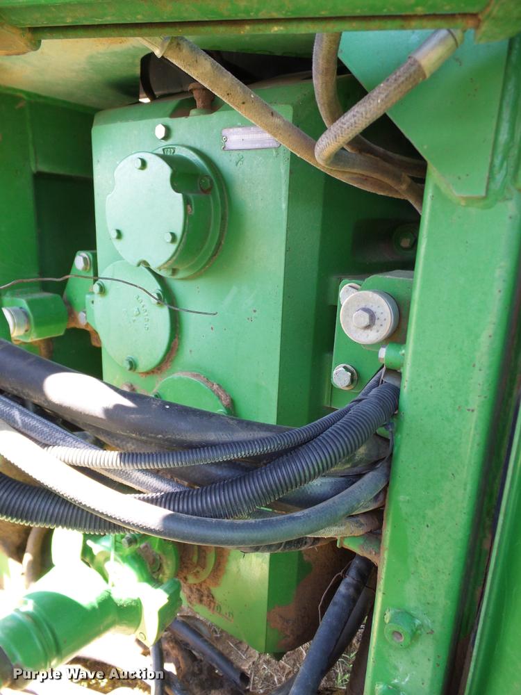 image for item DL9053 1991 John Deere 8960 4WD tractor