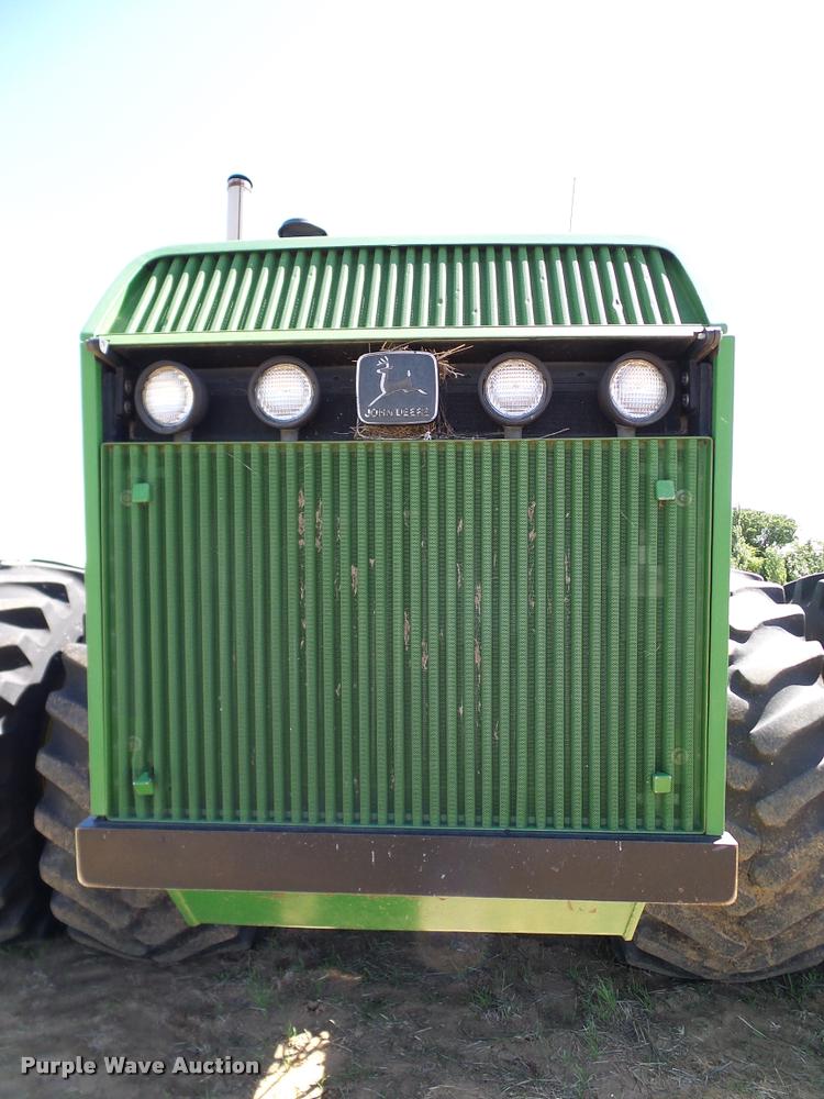 image for item DL9053 1991 John Deere 8960 4WD tractor