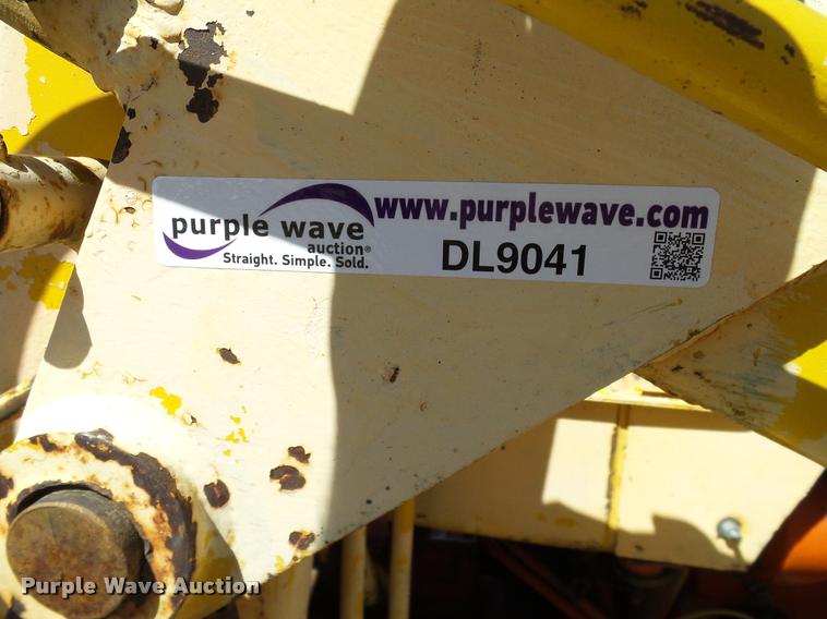 image for item DL9053 1991 John Deere 8960 4WD tractor