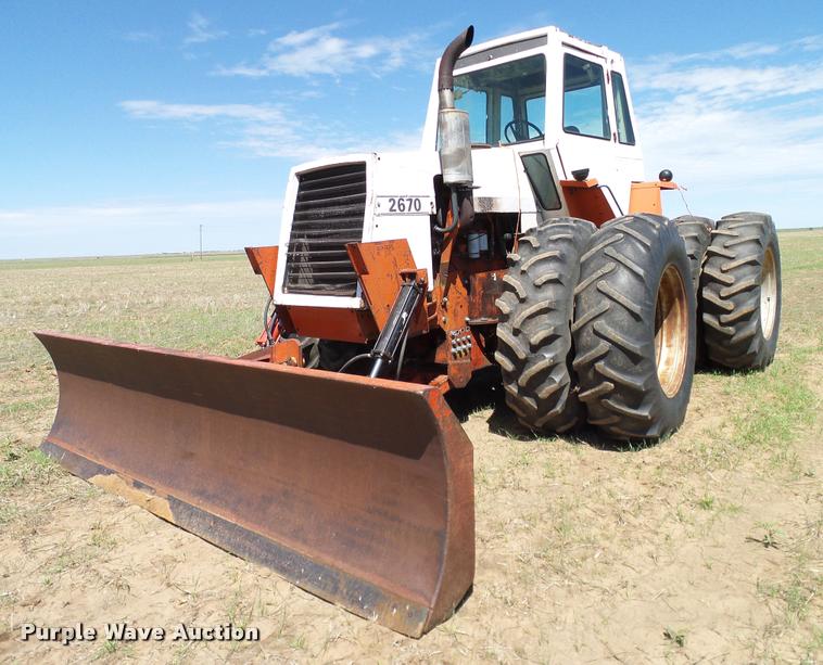 image for item DL9054 1975 Case 2670 4WD tractor