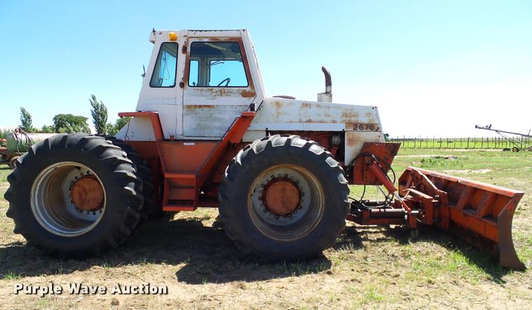 image for item DL9054 1975 Case 2670 4WD tractor