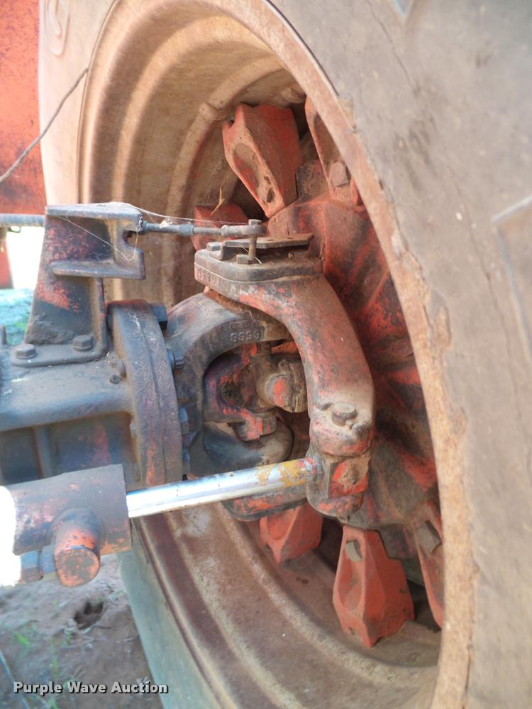 image for item DL9054 1975 Case 2670 4WD tractor