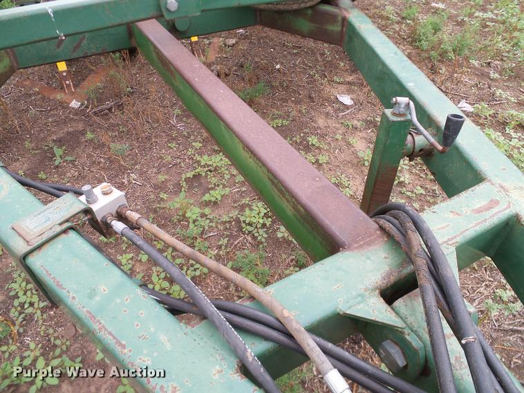 image for item DL9071 QuinStar Fallow Master II sweep plow