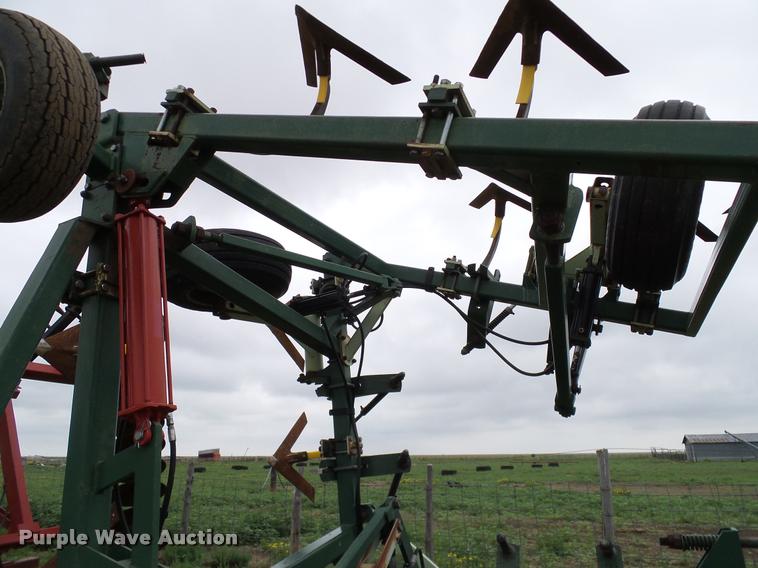 image for item DL9071 QuinStar Fallow Master II sweep plow