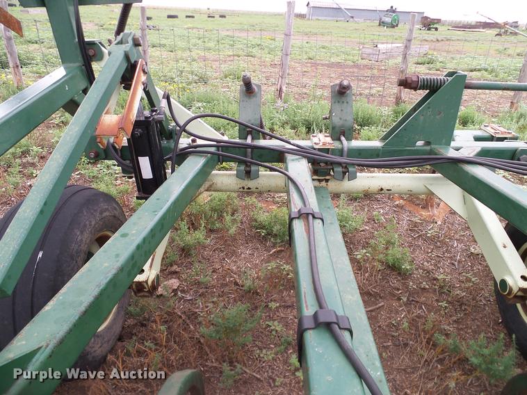 image for item DL9071 QuinStar Fallow Master II sweep plow