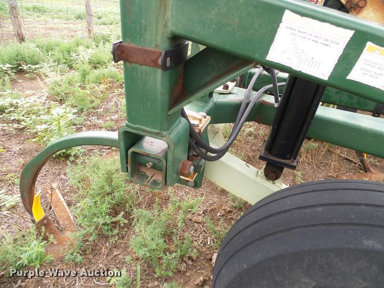 image for item DL9071 QuinStar Fallow Master II sweep plow