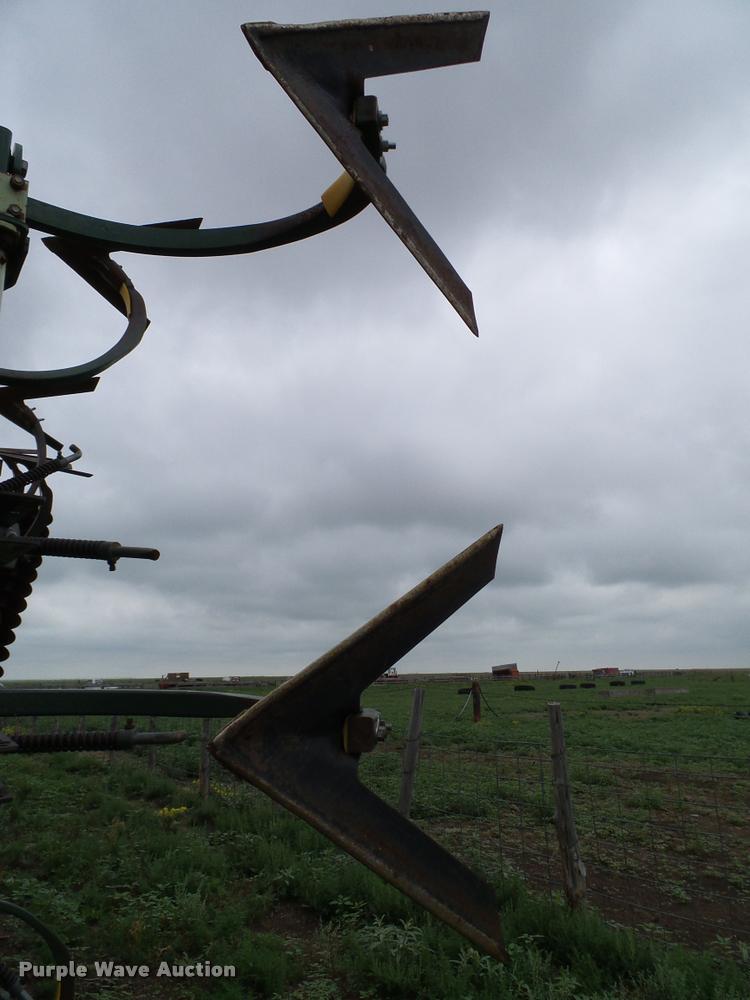 image for item DL9071 QuinStar Fallow Master II sweep plow