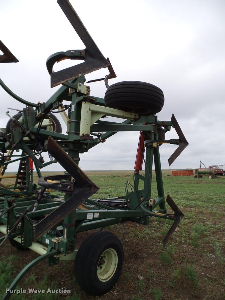 image for item DL9071 QuinStar Fallow Master II sweep plow