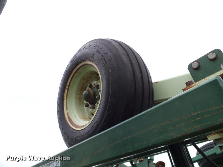 image for item DL9071 QuinStar Fallow Master II sweep plow