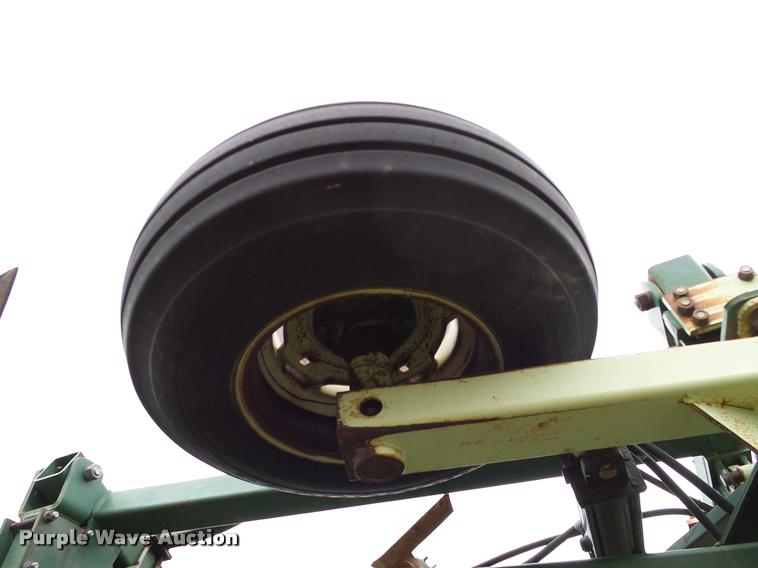 image for item DL9071 QuinStar Fallow Master II sweep plow