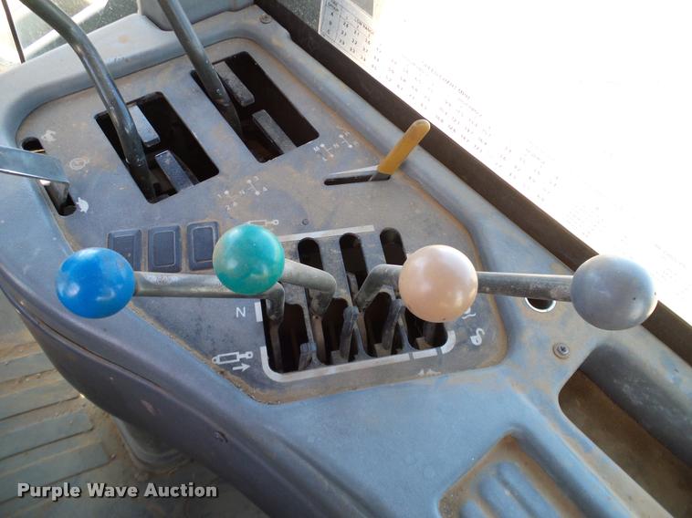 image for item DL9076 1995 Ford 9680 4WD tractor