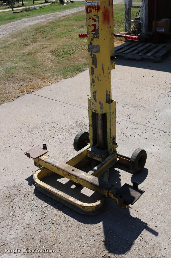 image for item DM9289 Pneumatic jack