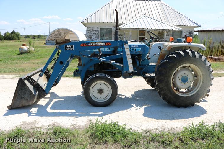 image for item DM9290 Ford AP3136 tractor