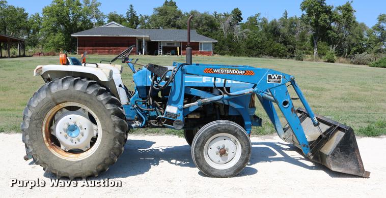 image for item DM9290 Ford AP3136 tractor